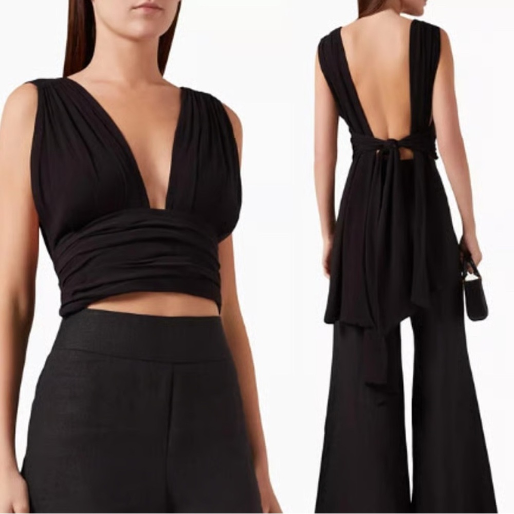 Chic Black Sleeveless Crop Top